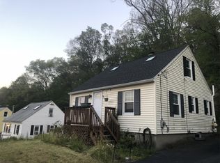 9 Crillon Rd, Worcester, MA 01605