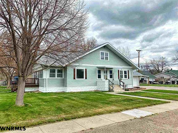 2nd image of 2105 1st Ave