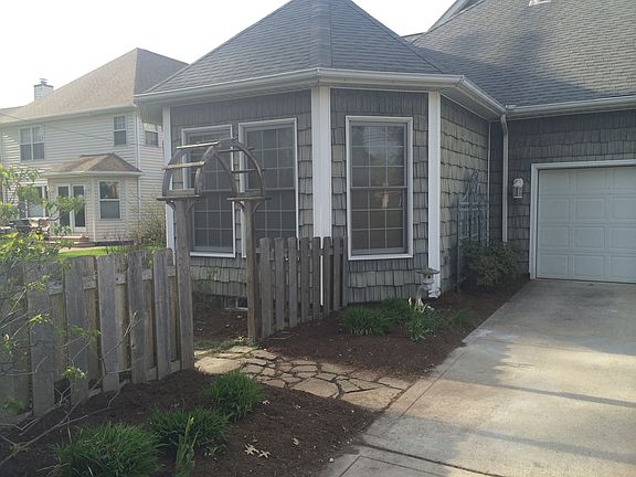 5th image of 17107 Ernadale Ave