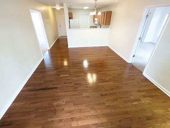 4th image of 94 Charleston Ct #14