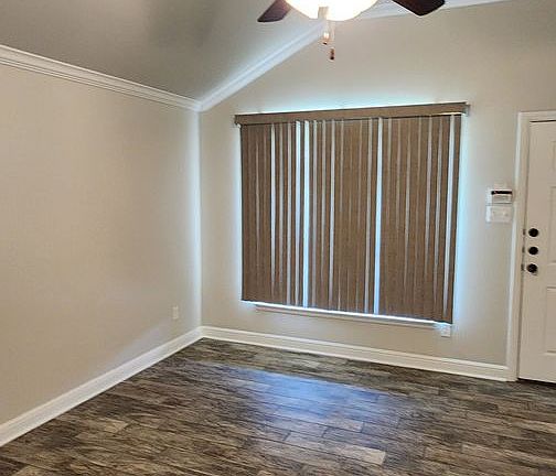 2nd image of 5600 Settlers Ct APT B