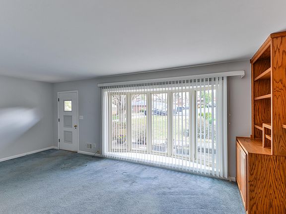4th image of 3100 Verne Ct