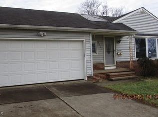 4497 Longleaf Rd, Warrensville Heights, OH 44128