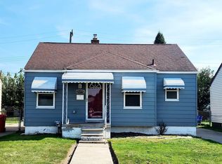 23772 Rosalind Ave, Eastpointe, MI 48021