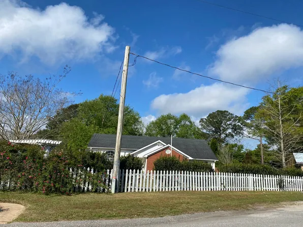 2185 Whip Poor Will Ct, Semmes, AL 36575