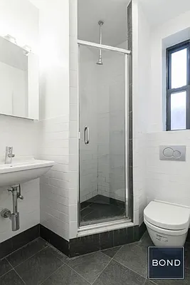 Rented by Bond New York | media 22