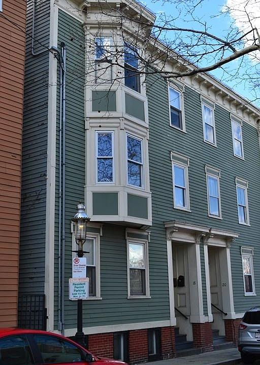 1st image of 18 Lawrence St #1