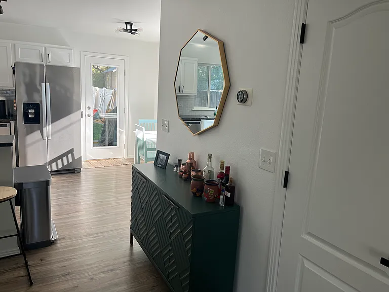 2676 W Ona St — Photo 10