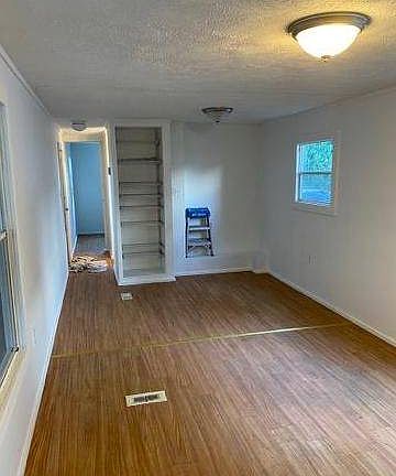 5th image of 516 SE 4th St Lot 2