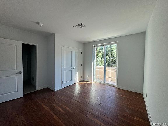 3rd image of 425 New York Ave APT 3-5
