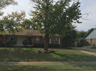 501 Augustine Dr, Euless, TX 76039