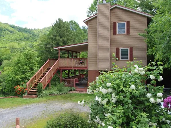 507 Utah Mountain Rd, Waynesville, NC 28785