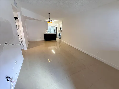 8025 Lake Dr #102 Photo 1
