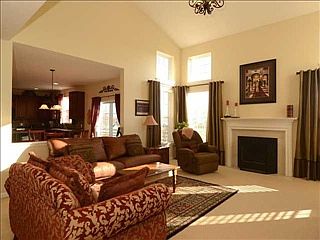5th image of 6573 Bainbridge Cir