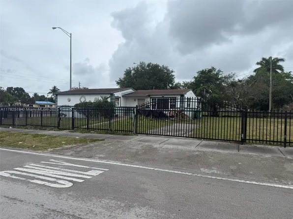 18300 NW 10th Ct, Miami Gardens, FL 33169