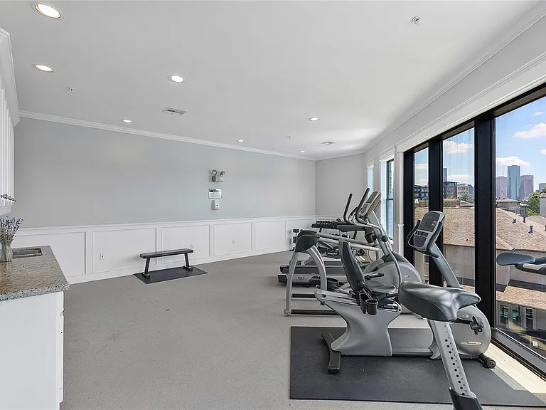 2802 Morrison St #106 — Photo 23