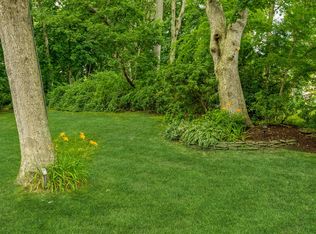 15 Stillwell St, Huntington, NY 11743