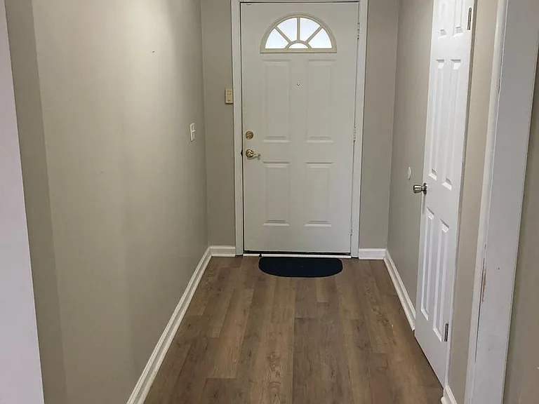 311 Dixie Dr — Photo 4