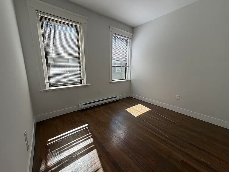 81 Park Dr #1 — Photo 1