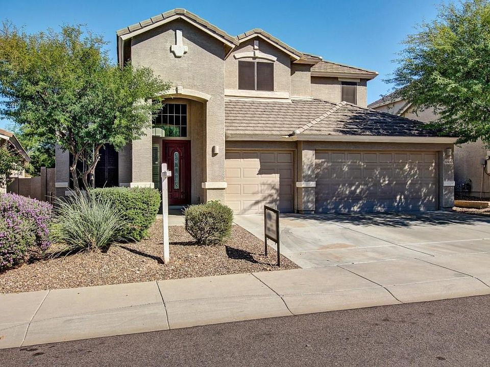 1st image of 10452 W Foothill Dr