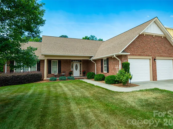 117 Beechmont Dr, Morganton, NC 28655