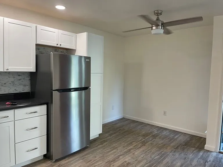 University Park Apartments near Cornell University — Photo 253