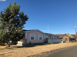 93488 3rd St, Shaniko, OR 97057