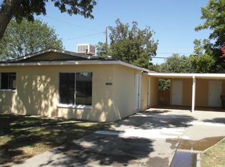 11933 Chris Ln, Hanford, CA 93230