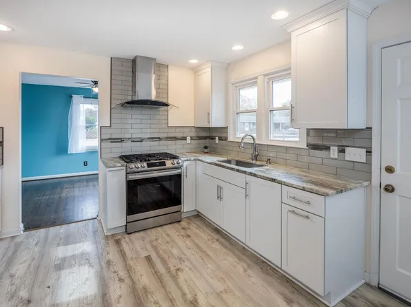 560 Edisto Dr, Batesburg, SC 29006