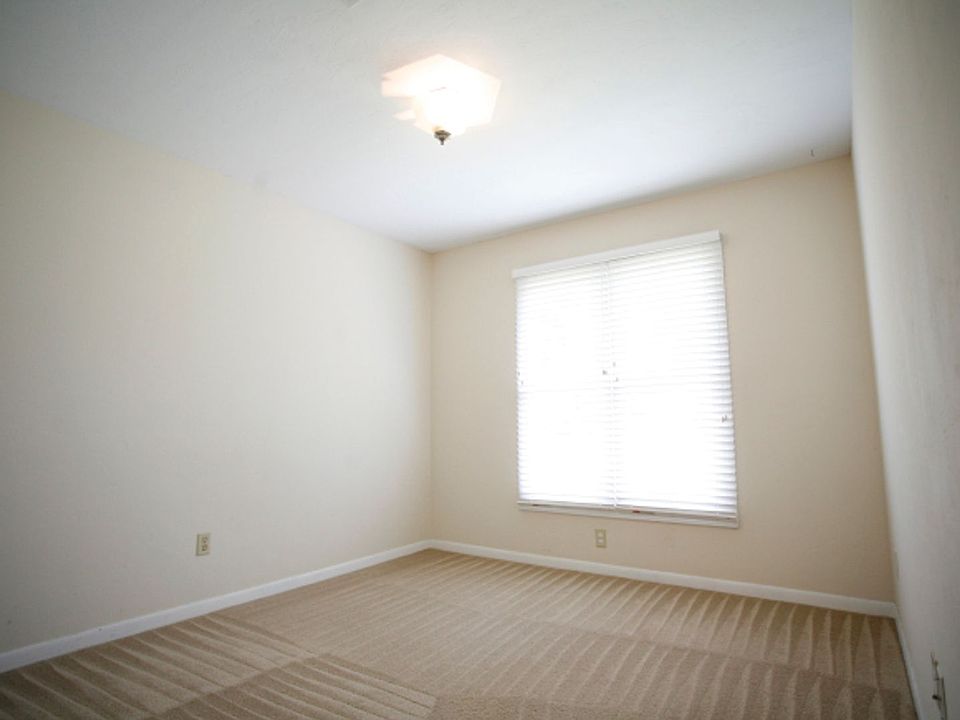1st image of 4918 NW 29th St