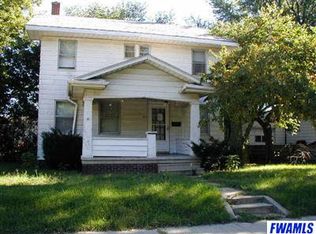 2216 Eastbrook Dr, Fort Wayne, IN 46805