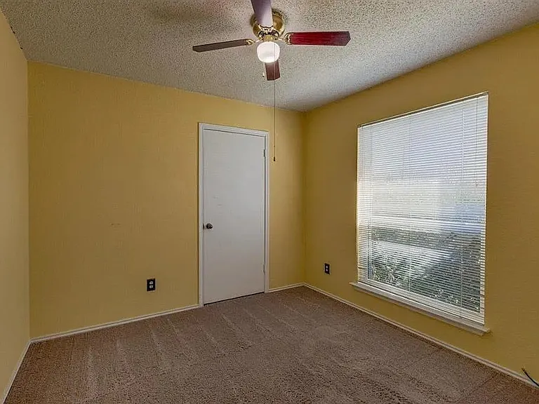 2321 Shadyoaks Ln — Photo 14