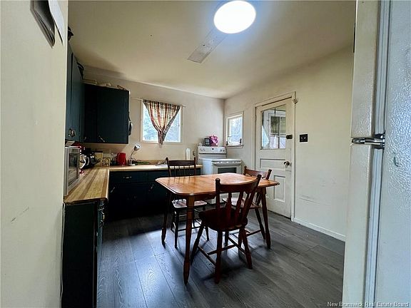 5th image of 519 Salisbury Rd