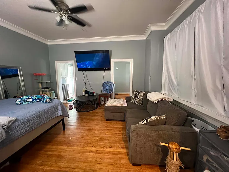 1003 Oak St #3 — Photo 8
