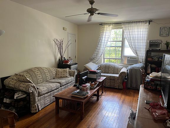3rd image of 208-14 39th Ave #2