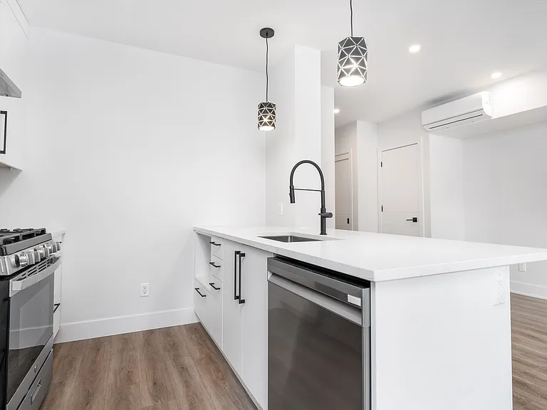 85 Rosemount Ave #C — Photo 8