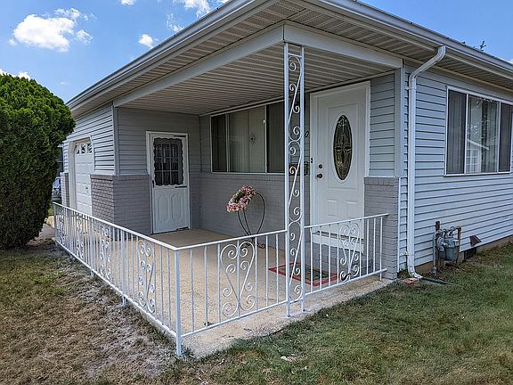 Freshly painted exterior 