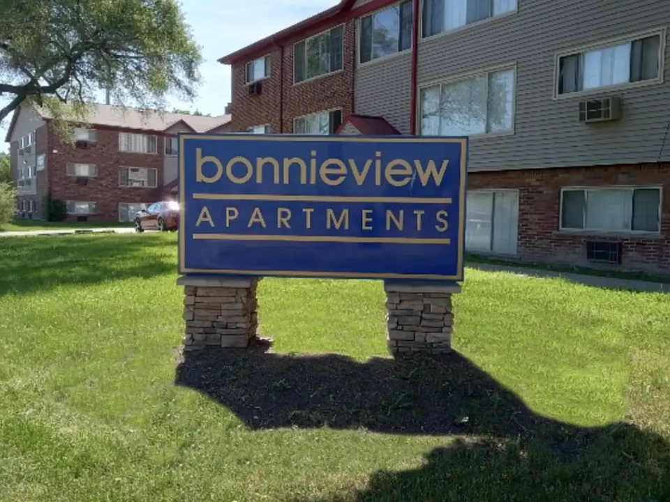 Bonnieview Apartments