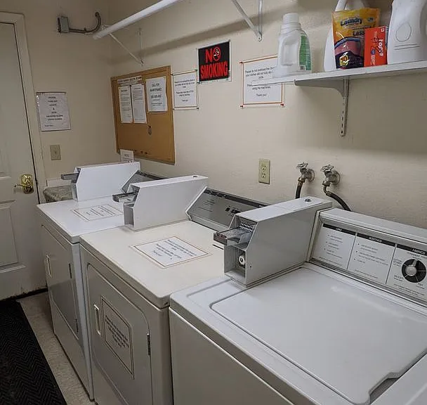 Chelsea Manor Apartments — Photo 49