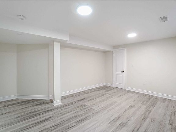 4th image of 3252 Escada Dr