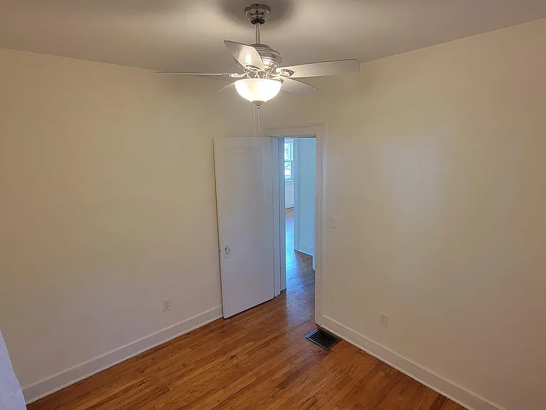505 Graceland St NE — Photo 16