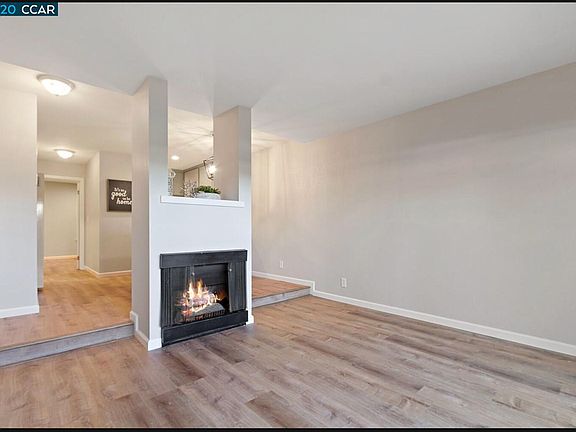 5th image of 2562 Walnut Blvd APT 73