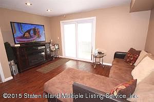2nd image of 10 Francine Ln