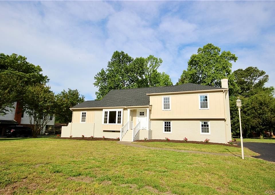 1st image of 8110 Diane Ln