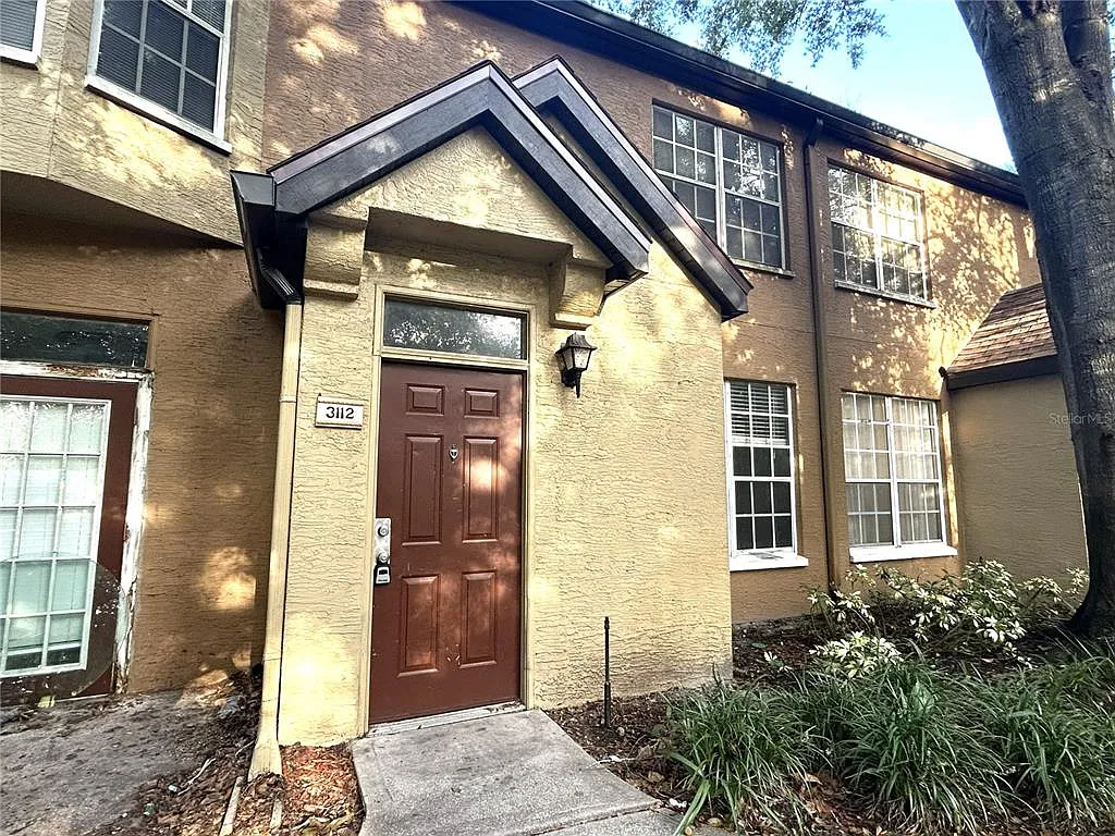 2 bed, 2.0 bath, 1248 sqft, $1,800 — Photo 3