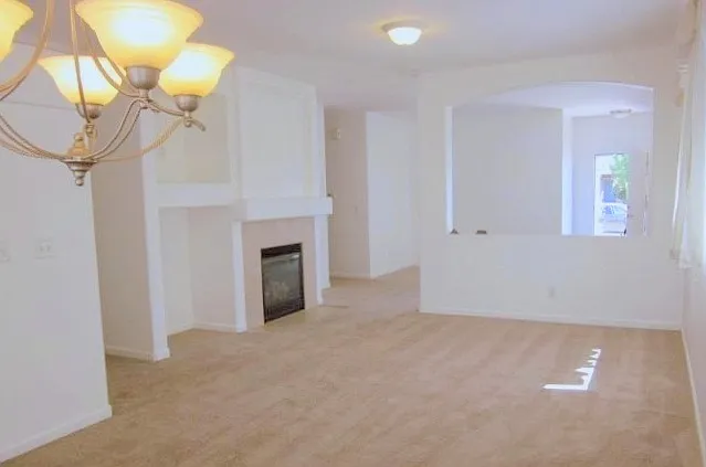 2187 Roberta Ave photo 1