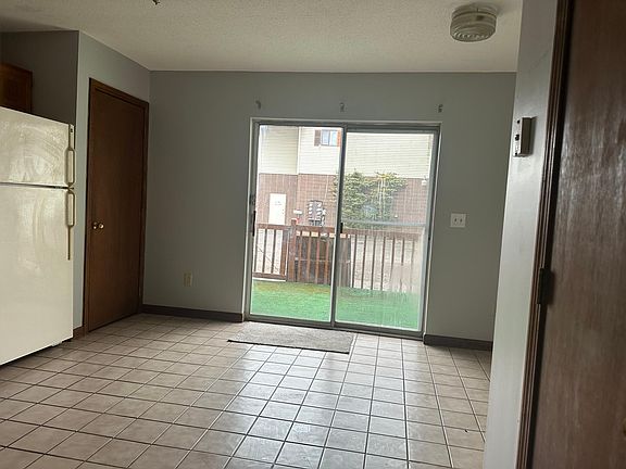 5th image of 41 Dunbar St #2