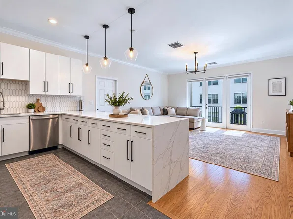 1301 Adams St APT 402, Hoboken, NJ 07030