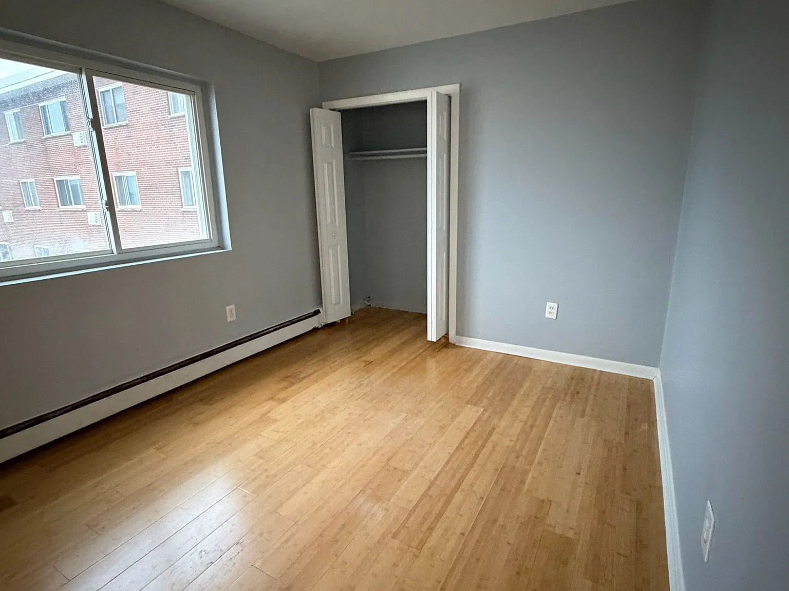 2 bed, 800 sqft, $2,800 — Photo 3