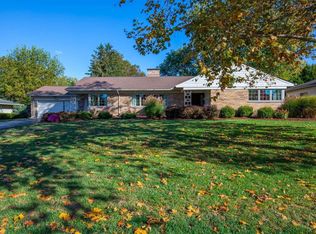 2494 Canterbury Rd, Columbus, OH 43221